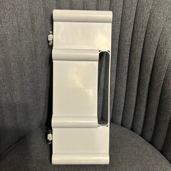 Multi-Color Thread Organizer Box - Picture 4 of 4